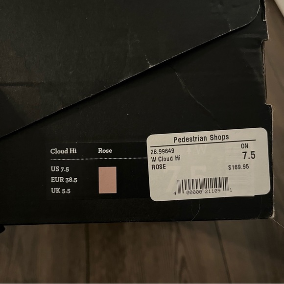 ON Running Cloud Hi - Rose - 7.5 Rare find - Picture 2 of 2
